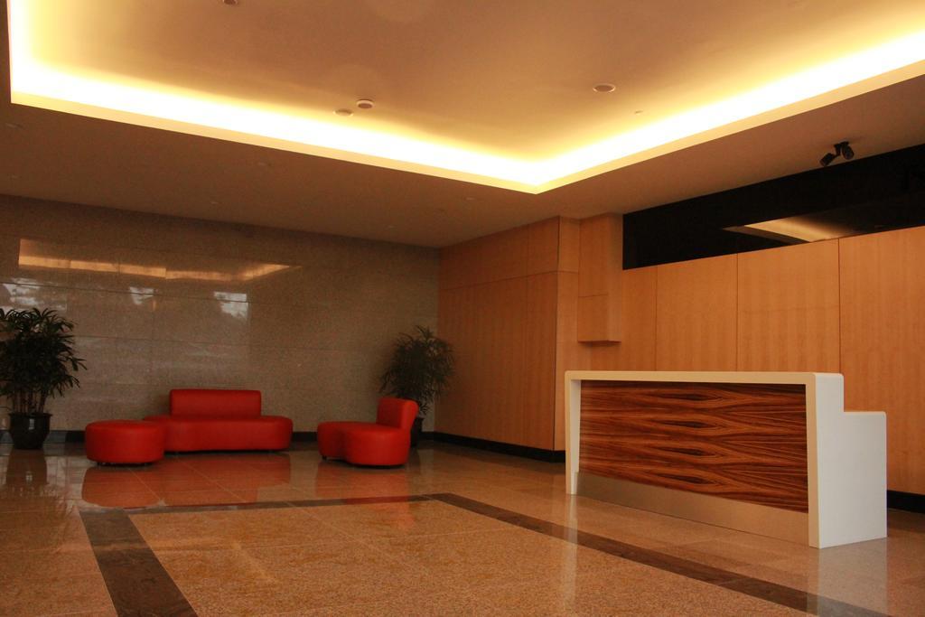Haus 1 @ Imperial Suites Kuching Esterno foto