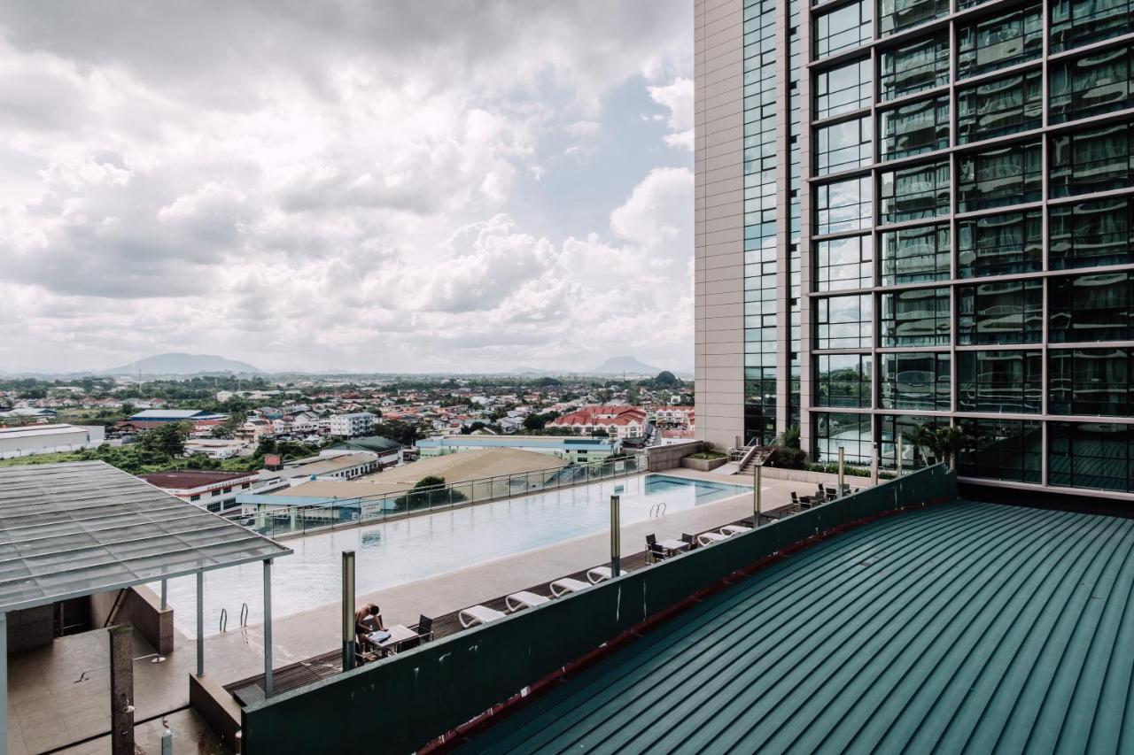 Haus 1 @ Imperial Suites Kuching Esterno foto